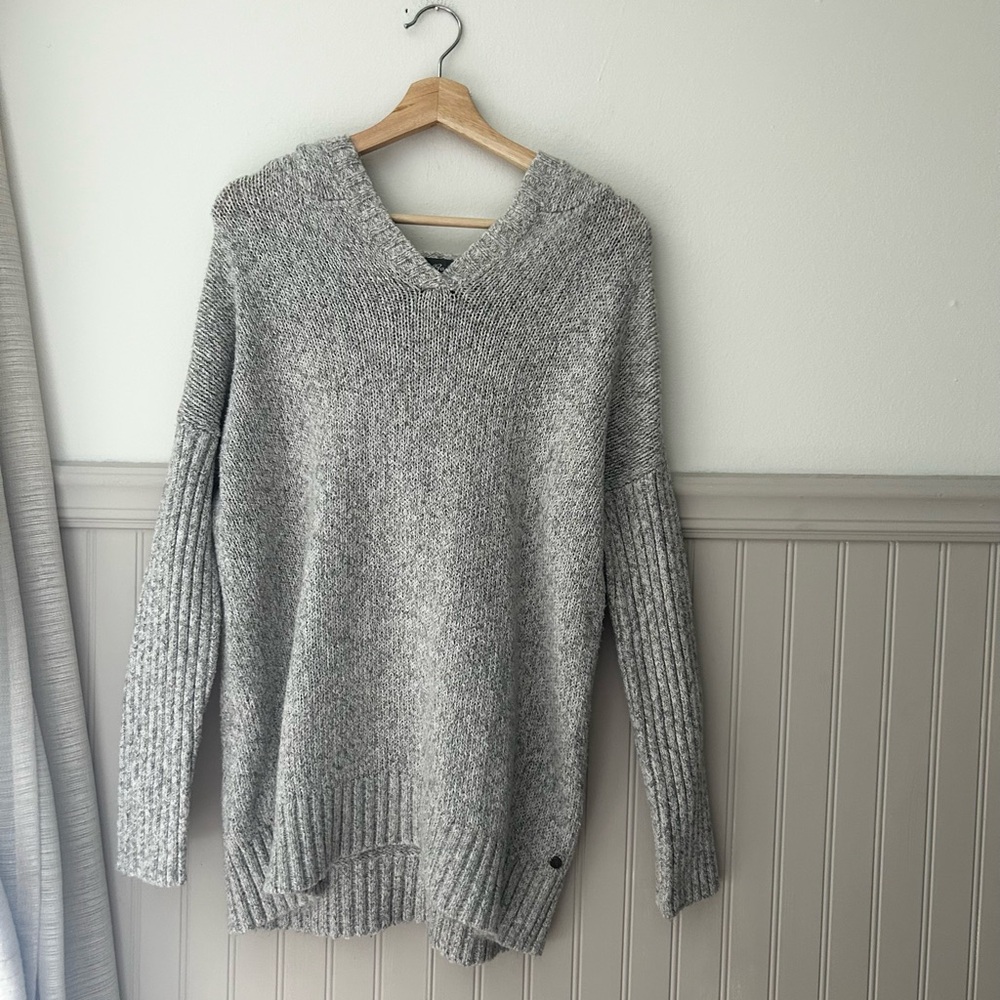 Eddie Bauer Women’s Small Heather Gray Hooded Knit Sweater V-Neck Ribbed